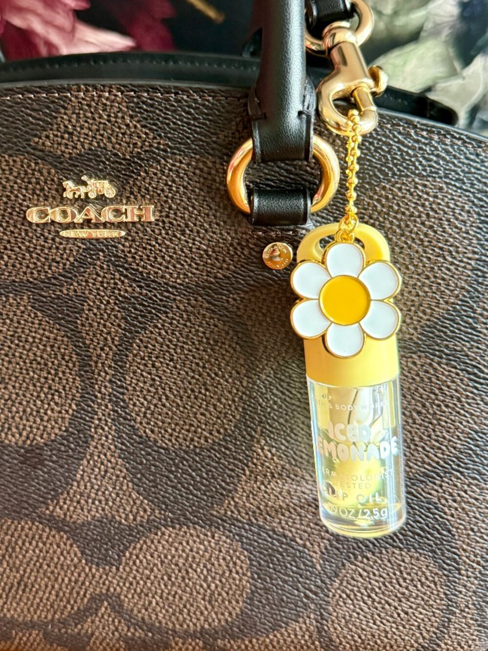 NEW Lip Oil Iced Lemonade with Daisy Charm Bath & Body Works
